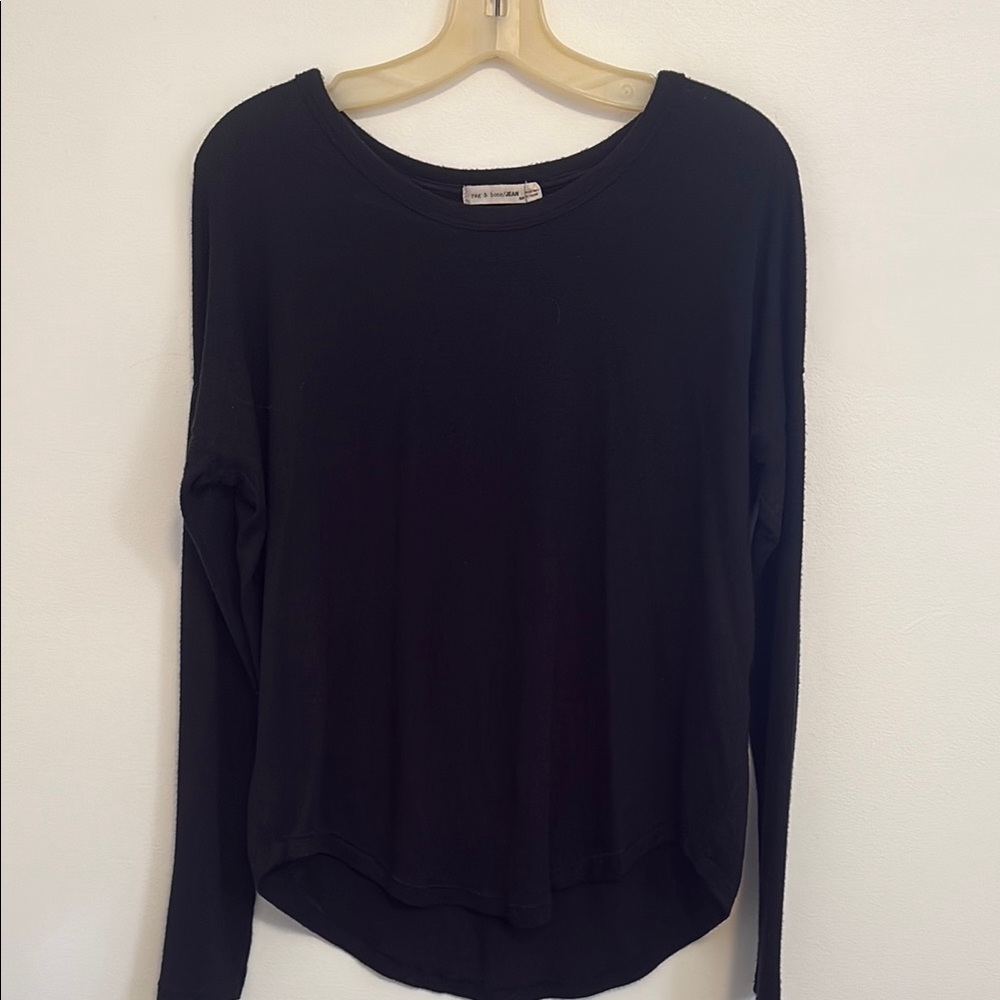 Women's Black Long Sleeve Top